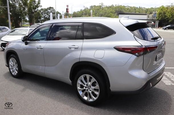 2024 Toyota Kluger AWD GRANDE in Silver