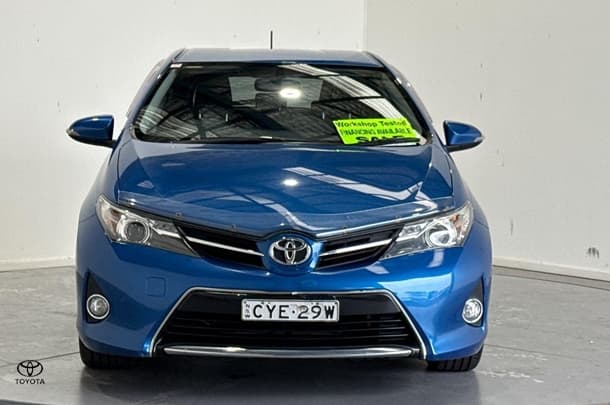 2015 Toyota Corolla Ascent Sport in Blue