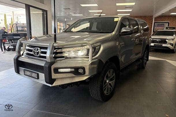 2018 Toyota Hilux SR5 in Silver
