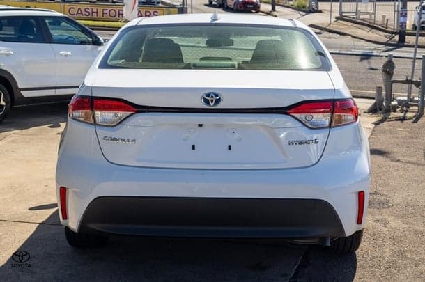 2024 Toyota Corolla Ascent Sport in White