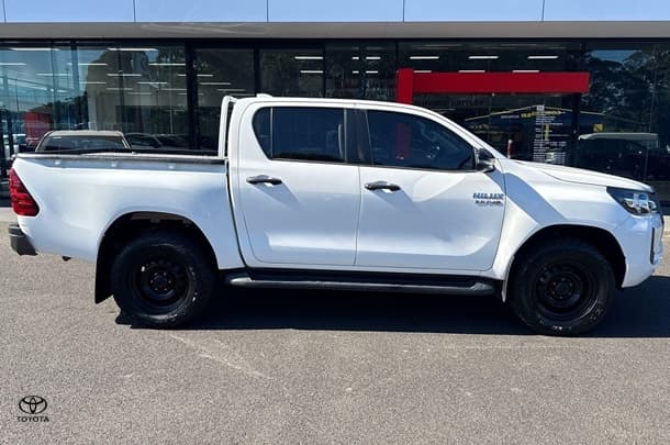 2022 Toyota Hilux SR in White