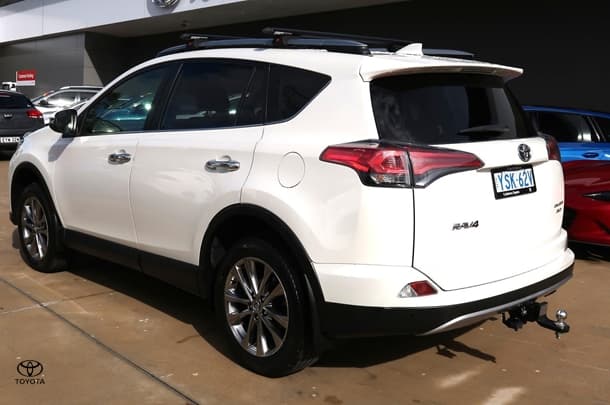 2016 Toyota RAV4 Cruiser in White