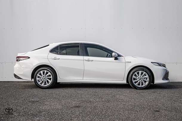 2022 Toyota Camry Ascent in White