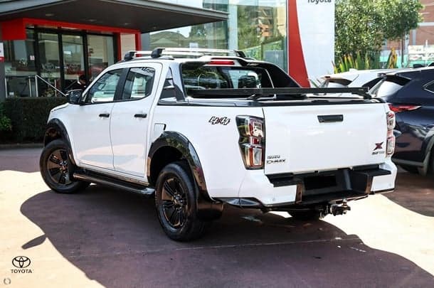 2022 Isuzu D-MAX X-TERRAIN in White