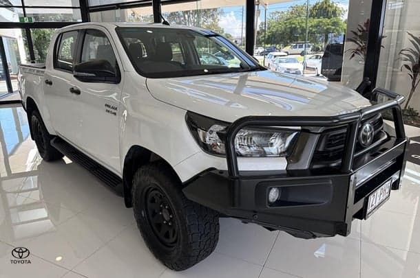 2020 Toyota Hilux SR in White