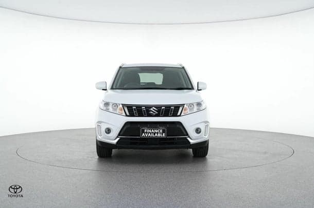 2024 Suzuki Vitara Base in White