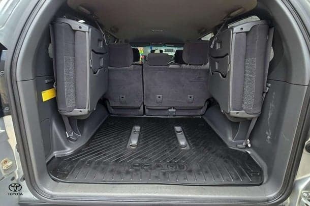 2007 Toyota Landcruiser Prado GXL in Silver