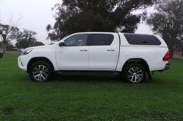 2017 Toyota Hilux SR5 in White