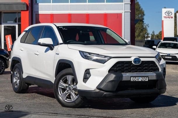 2022 Toyota RAV4 GX in Silver