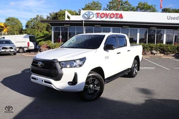 2023 Toyota Hilux SR in White
