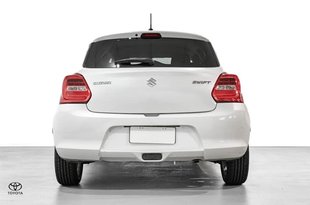 2021 Suzuki Swift GL Navigator in White
