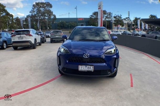 2023 Toyota Yaris Cross Urban in Blue