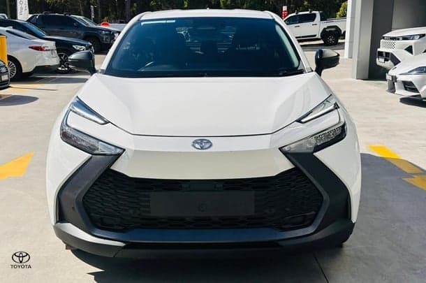 2024 Toyota C-HR GXL-2WD in White
