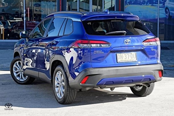 2025 Toyota Corolla Cross GXL in Blue