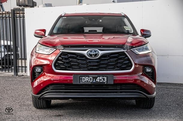 2024 Toyota Kluger GXL in Red