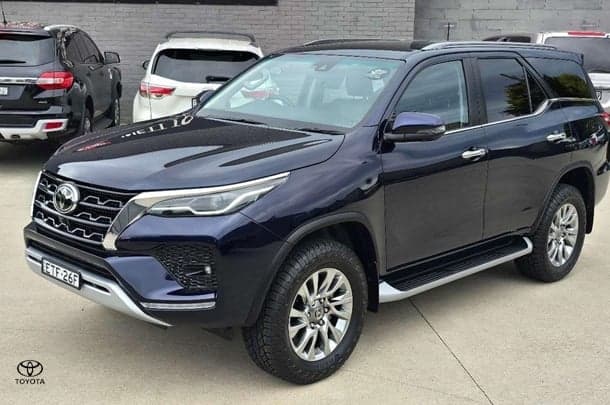 2022 Toyota Fortuner Crusade in Blue