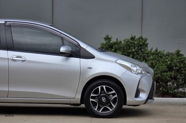2019 Toyota Yaris Ascent in Silver