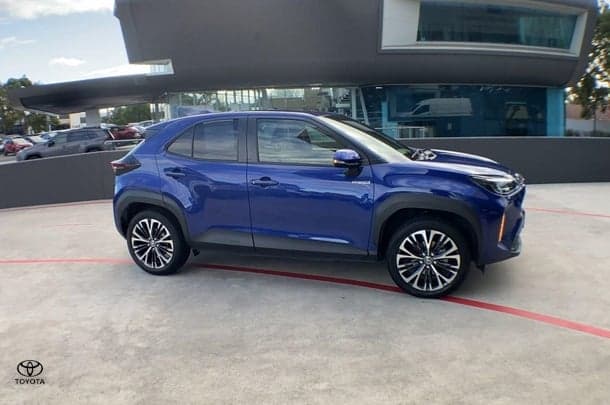 2023 Toyota Yaris Cross Urban in Blue