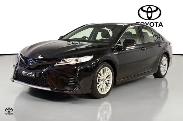 2020 Toyota Camry SL in Black