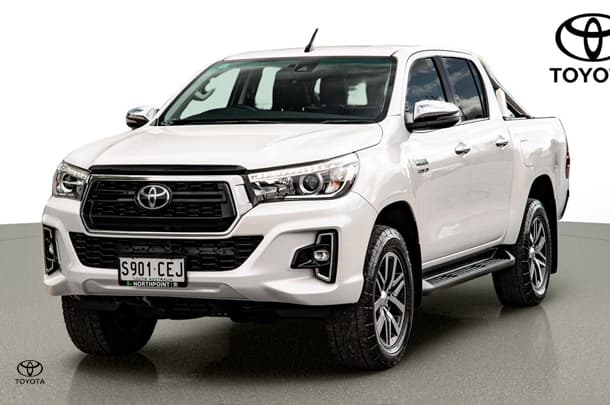 2020 Toyota Hilux SR5 in White