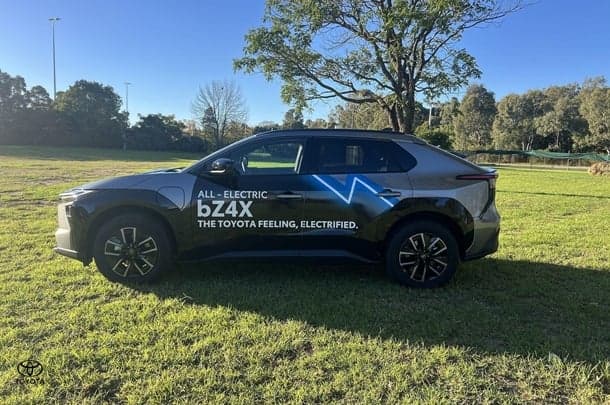 2025 Toyota bZ4X Base in Silver