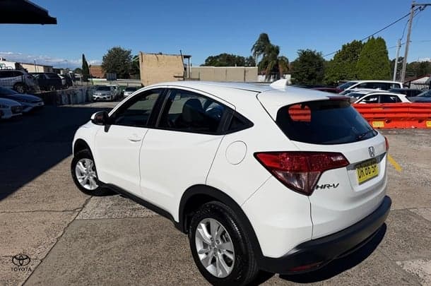 2017 Honda HR-V VTi in White