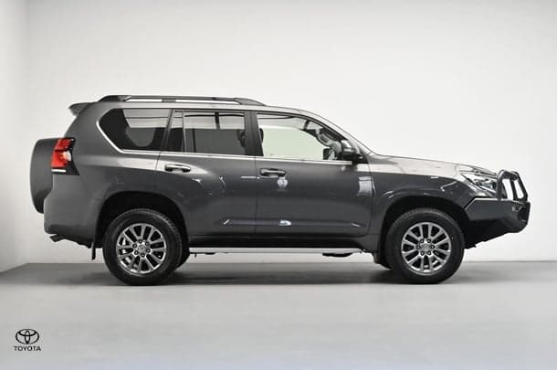 2018 Toyota Landcruiser Prado VX in Silver