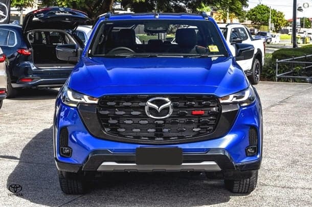 2025 Mazda BT-50 SP in Blue