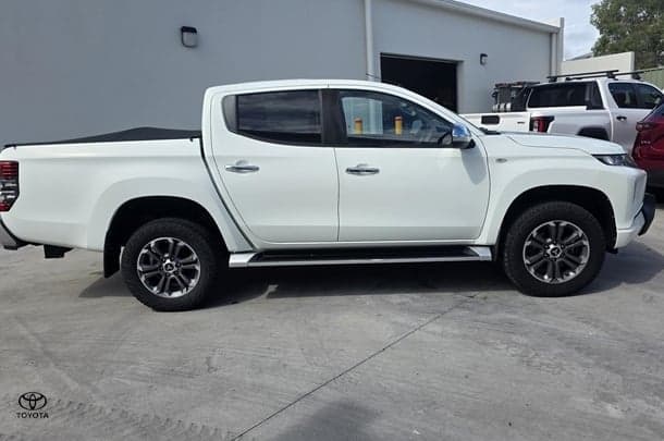 2021 Mitsubishi Triton GLX-R in White