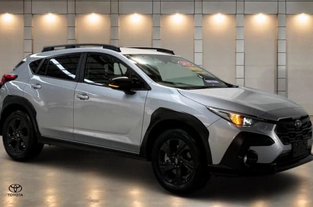 2025 Subaru Crosstrek 2.0L in Silver