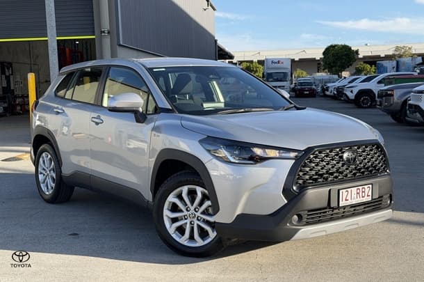 2024 Toyota Corolla Cross GX in White