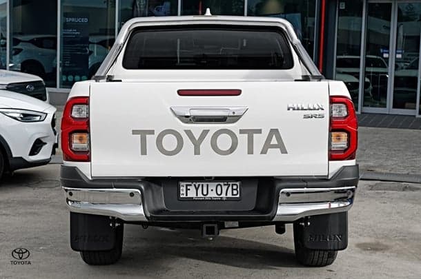 2023 Toyota Hilux SR5 in White