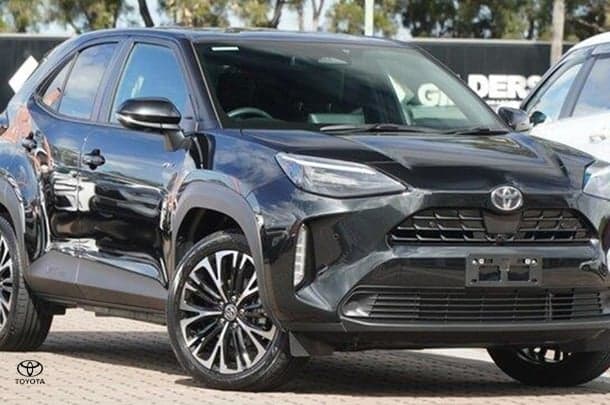 2025 Toyota Yaris Cross Urban in Blue