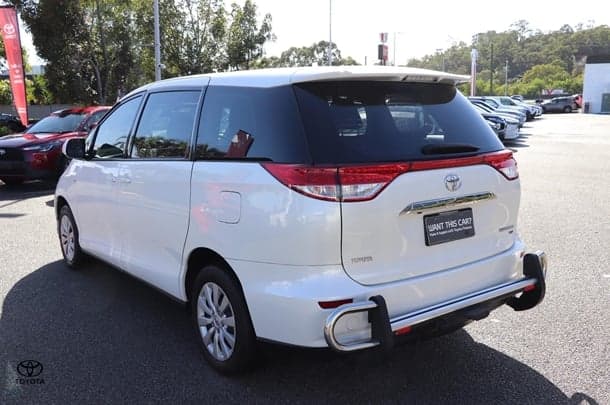 2016 Toyota Tarago GLI in White