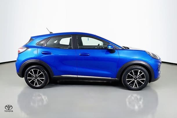 2022 Ford Puma Base in Black