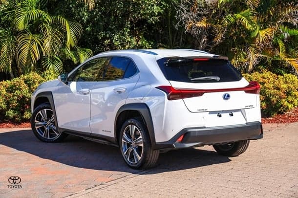 2021 Lexus UX Sports Luxury in White