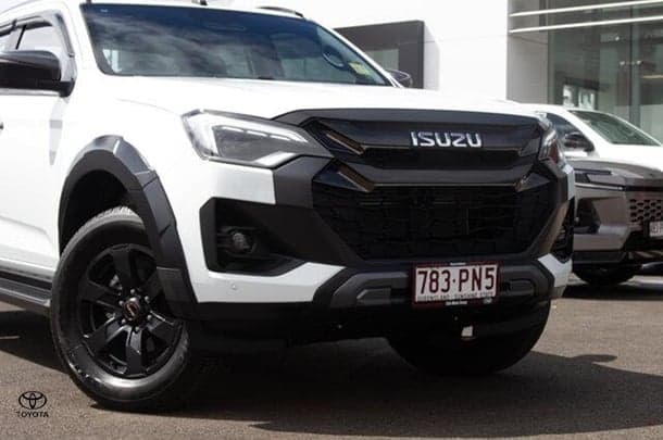 2025 Isuzu D-MAX X-TERRAIN in White