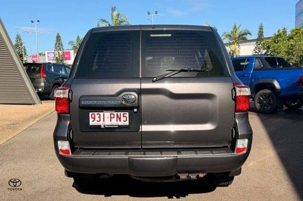 2020 Toyota Landcruiser GX in Grey