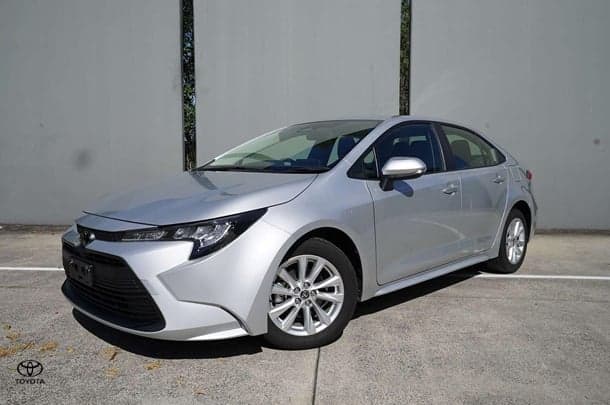 2024 Toyota Corolla Ascent Sport in Silver