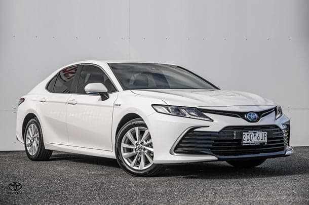 2022 Toyota Camry Ascent in White