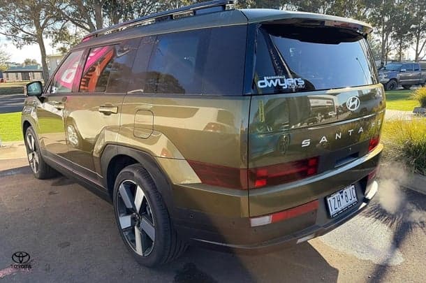 2025 Hyundai Santa Fe Hybrid in Green