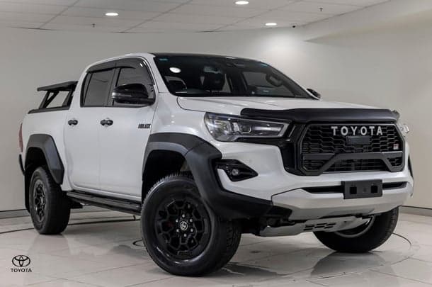 2024 Toyota Hilux GR-S in Two Tone White