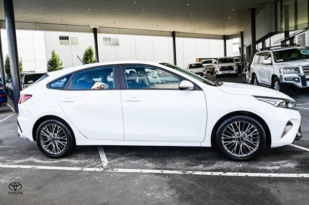 2024 Kia Cerato Sport in White