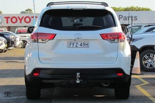 2017 Toyota Kluger GX in White