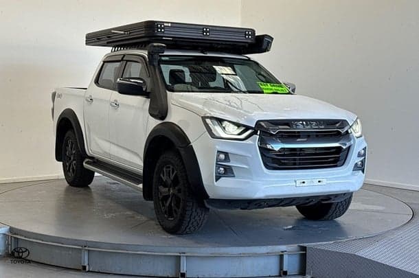 2023 Isuzu D-MAX LS-U in White