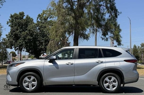 2023 Toyota Kluger GX AWD in Silver