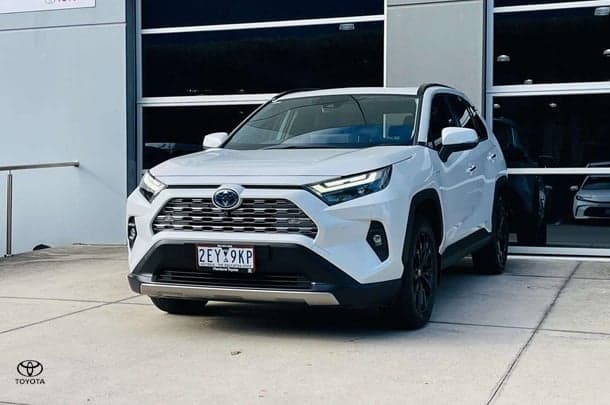 2023 Toyota RAV4 Cruiser 2WD in White