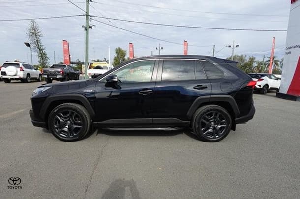 2021 Toyota RAV4 Edge in Black