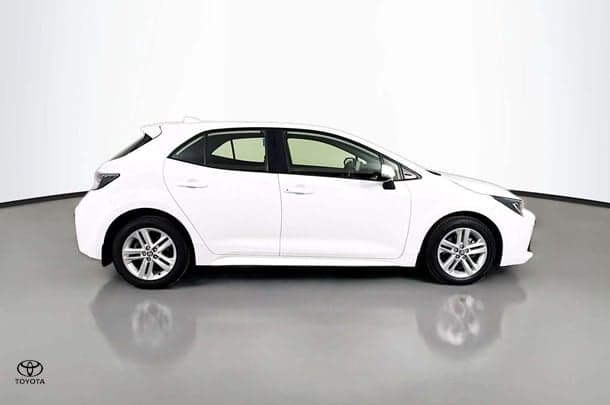 2022 Toyota Corolla Ascent Sport in White