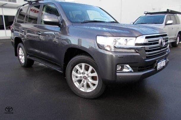 2020 Toyota Landcruiser VX in Silver